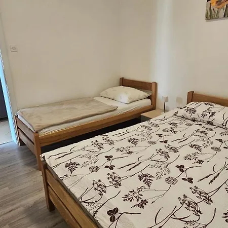 Ana Apartmán
